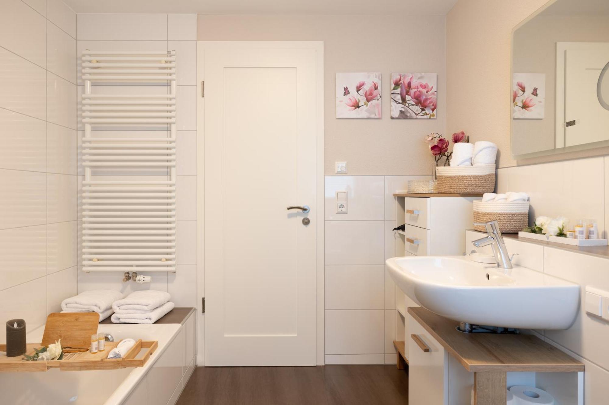Appartementdeluxe Steiert - Near Europa Park - Rulantica - Spacious - Fully Equipped Kitchen - Private Garden - Free Parking - Pet Friendly Schwanau Bagian luar foto